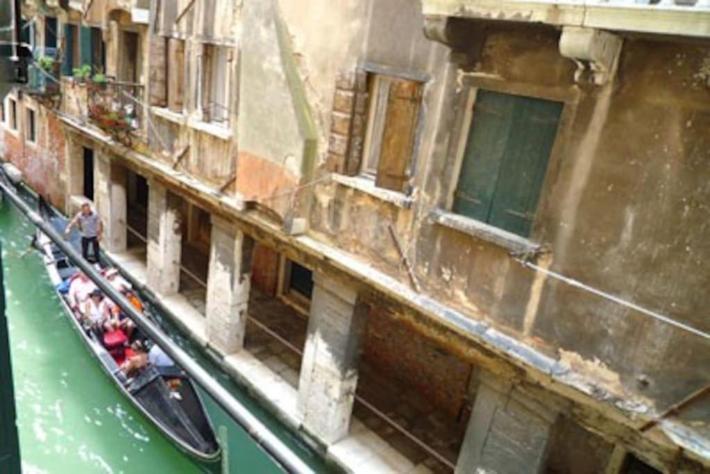 San Marco Charming Apartment With Canal View Venice Exterior photo